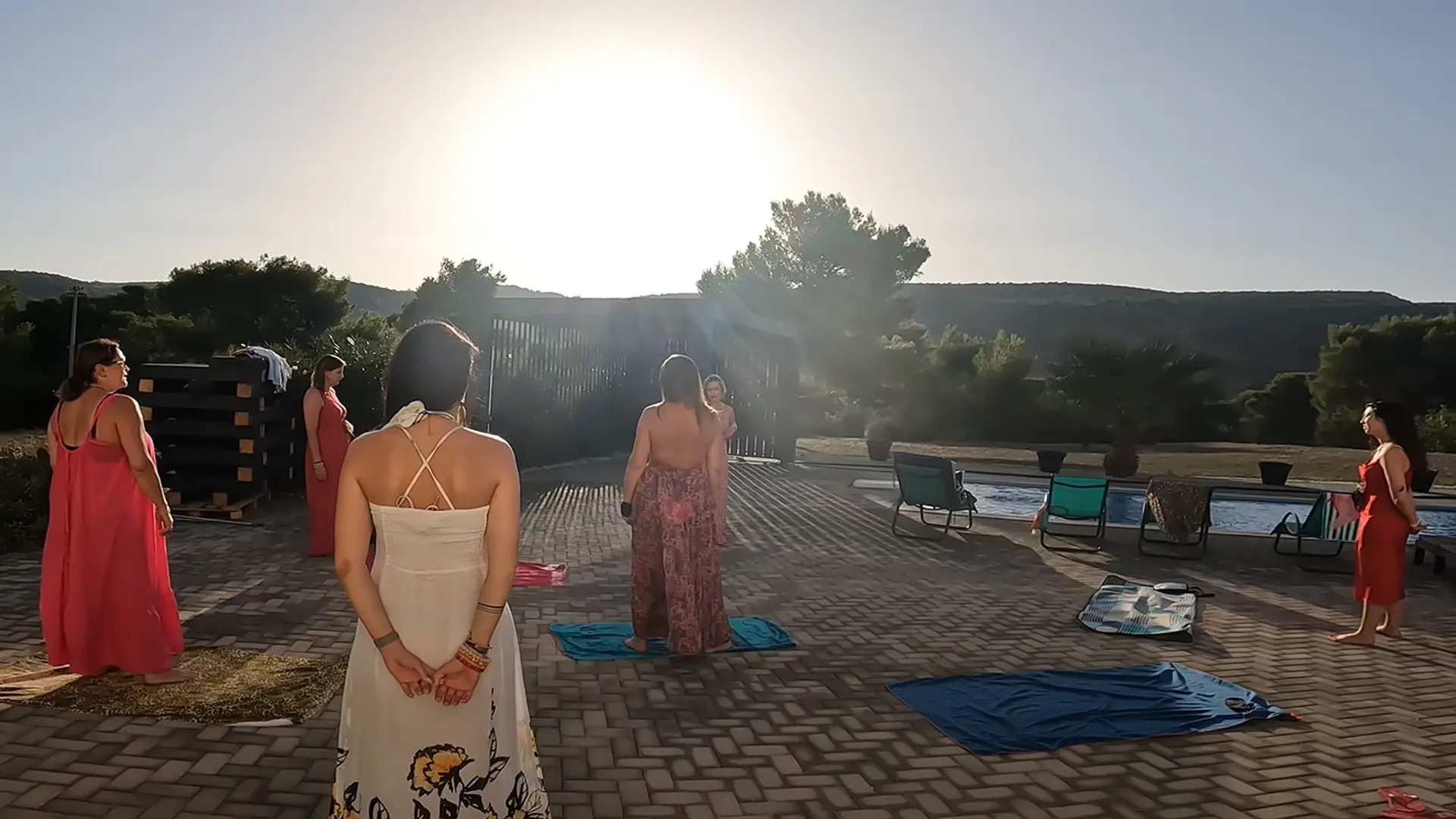 Kobiecy krąg w Grecji w trakcie warsztatów Czuję i Widzę Siebie